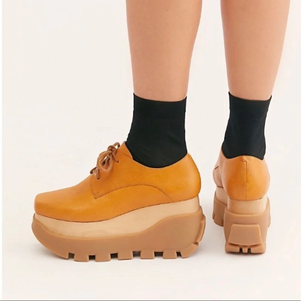 Jeffrey Campbell Tan Platform Shoes - Picture 12 of 14